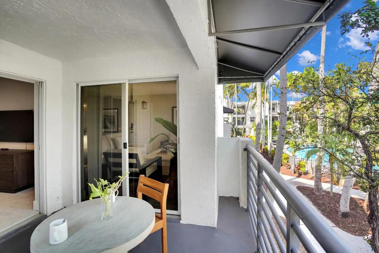 Dharma Home Suites Dania Beach At Sheridan Ocean Club Экстерьер фото