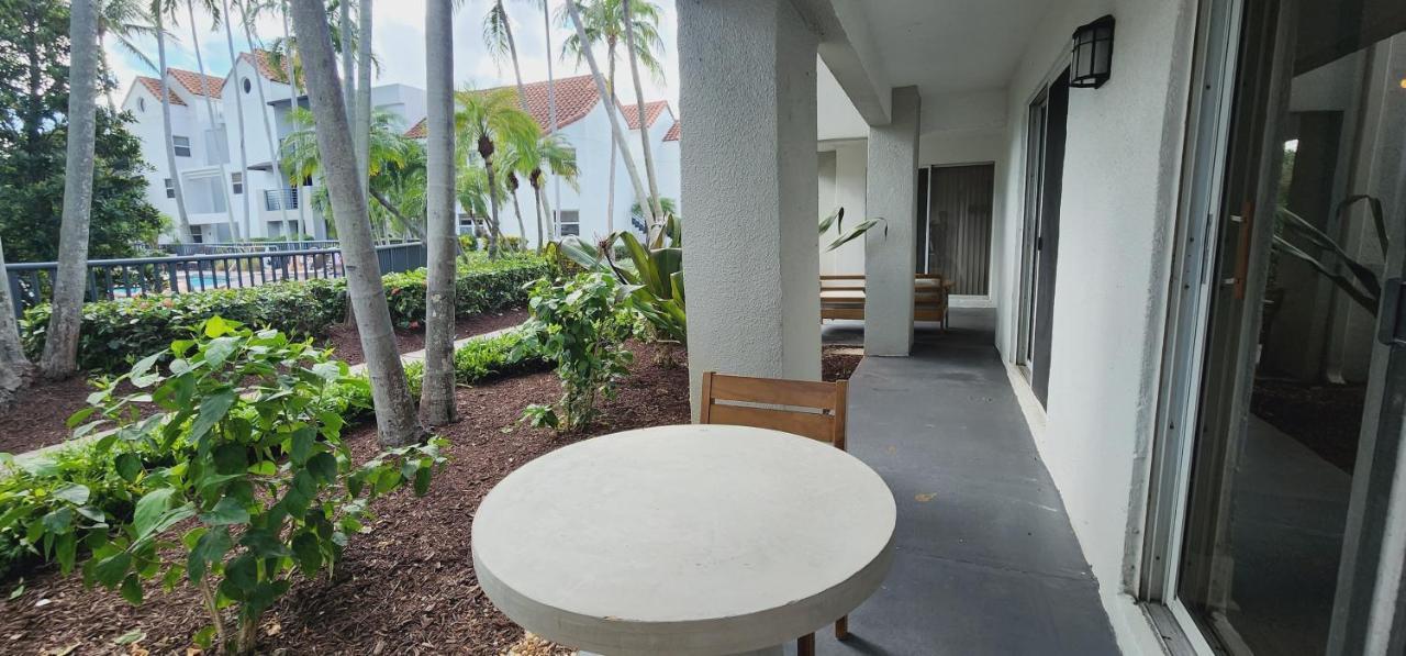 Dharma Home Suites Dania Beach At Sheridan Ocean Club Экстерьер фото