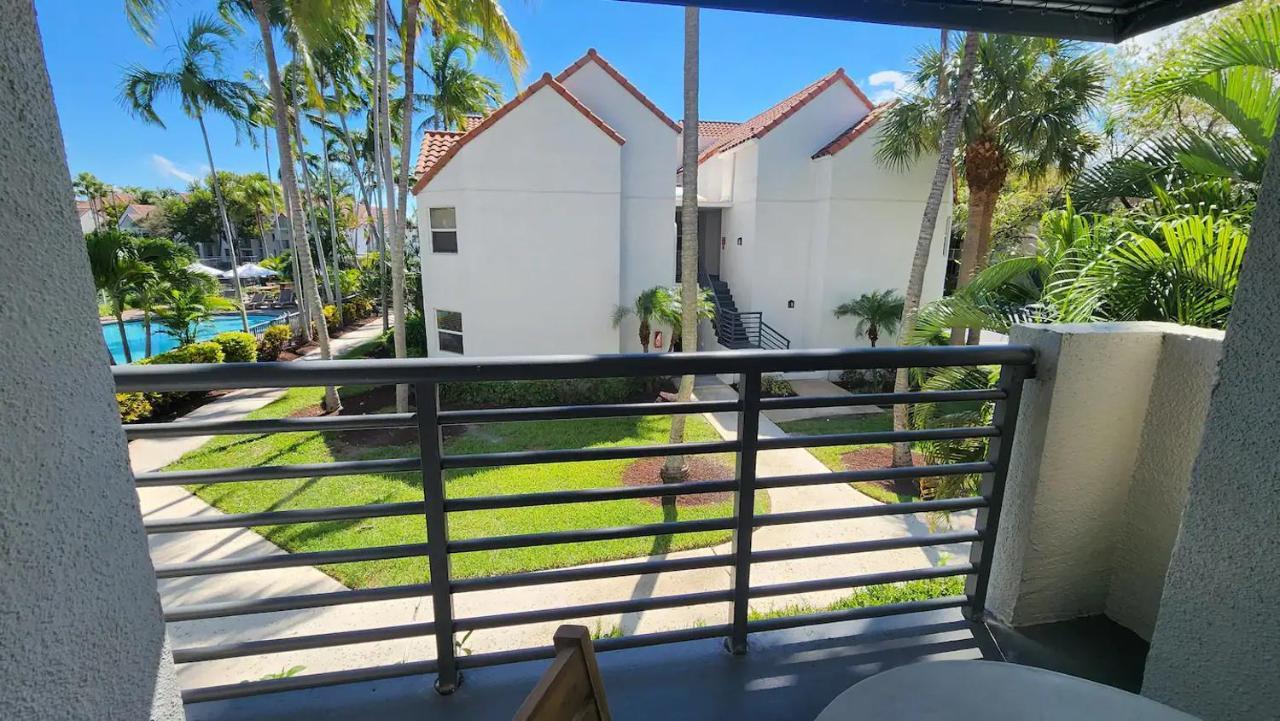 Dharma Home Suites Dania Beach At Sheridan Ocean Club Экстерьер фото