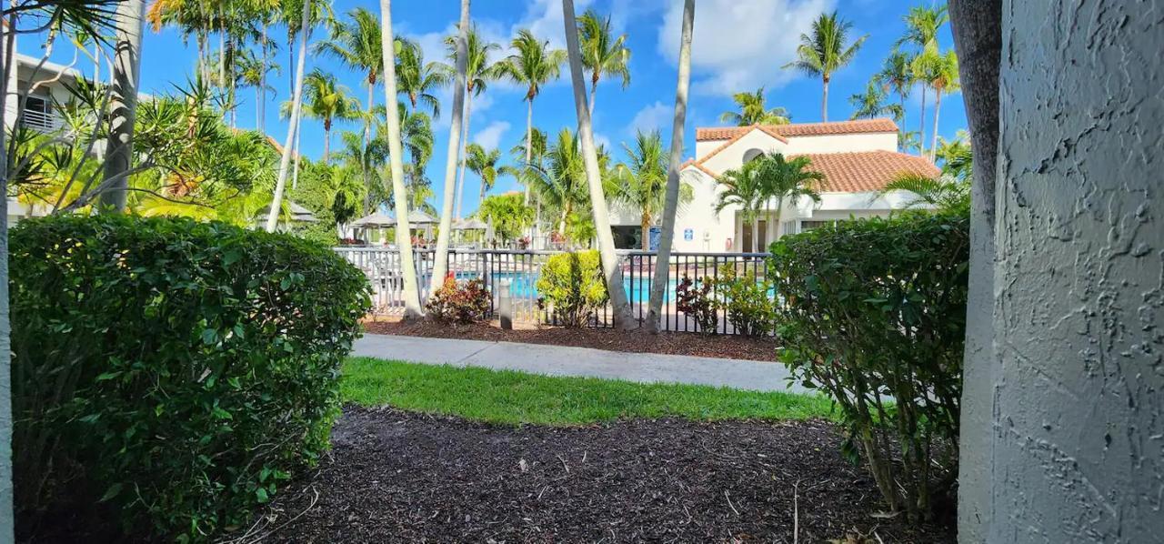 Dharma Home Suites Dania Beach At Sheridan Ocean Club Экстерьер фото